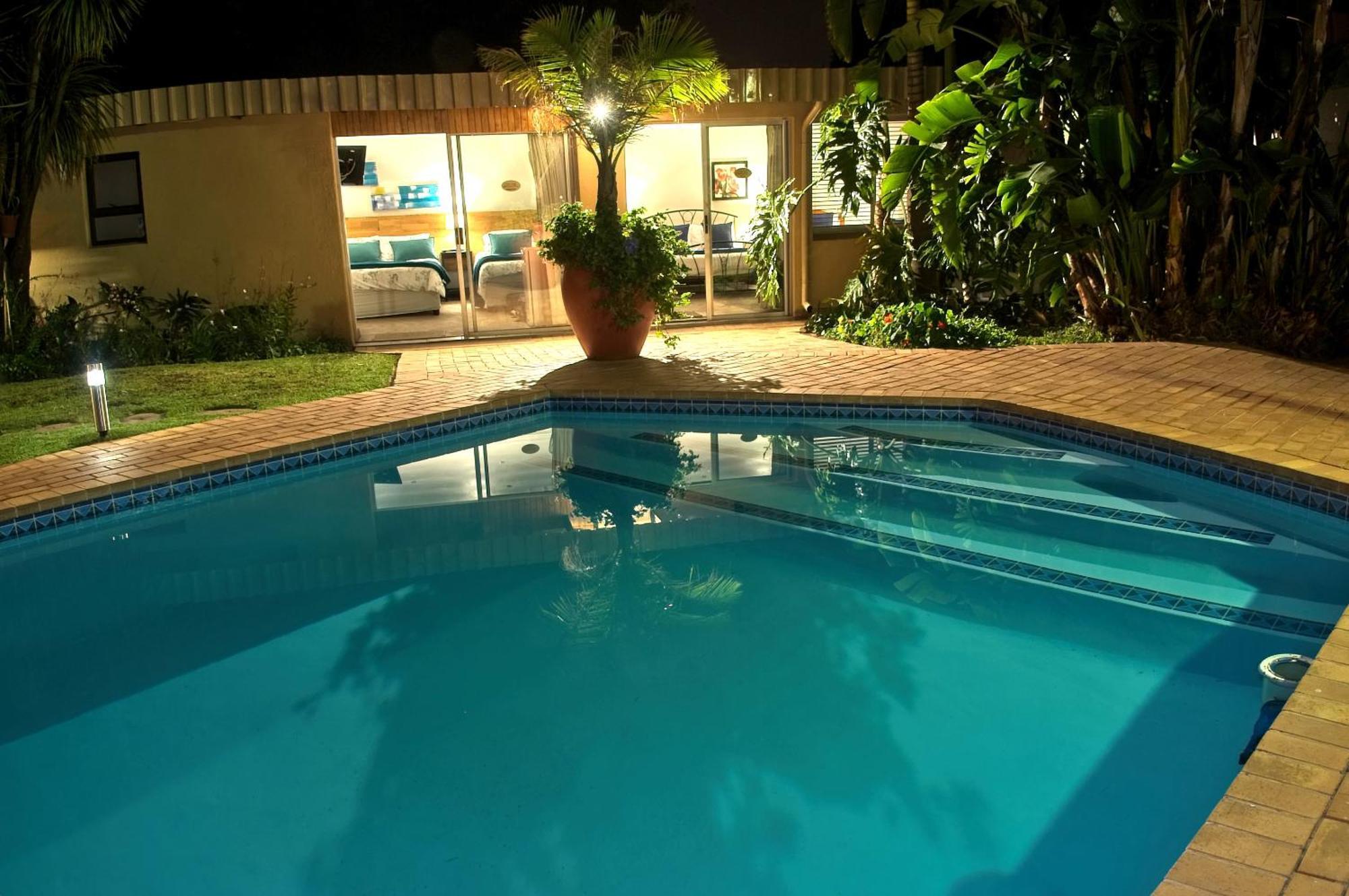 Rest-A-While Guest House - พริทอเรีย ภายนอก รูปภาพ