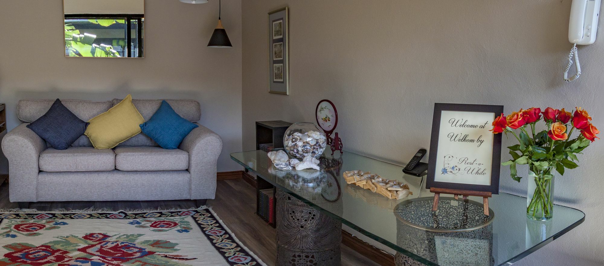 Rest-A-While Guest House - พริทอเรีย ภายนอก รูปภาพ